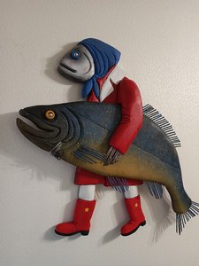 Рыба похищает рыбу. Никакой политики.