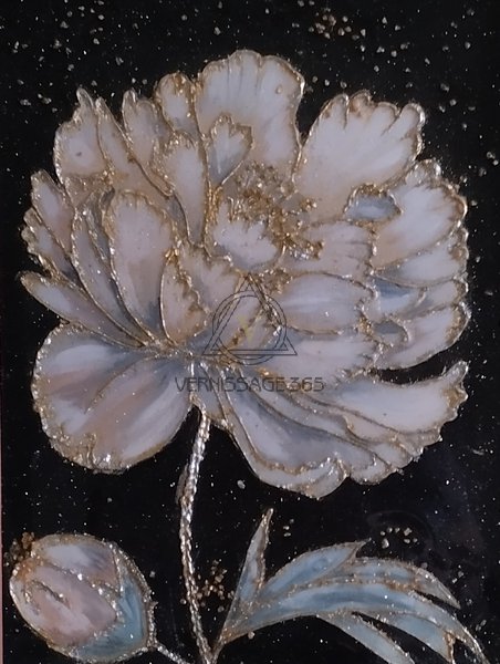 Пион на черном