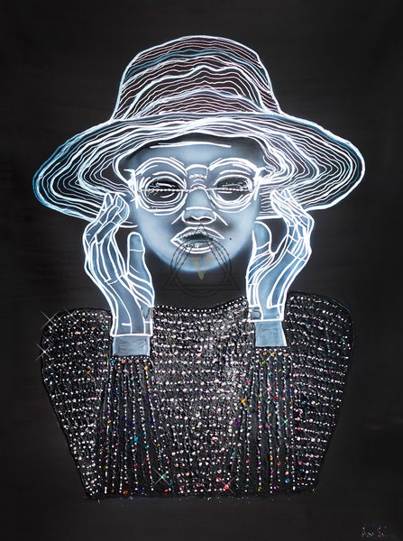 "Мерцающая девушка в тени"