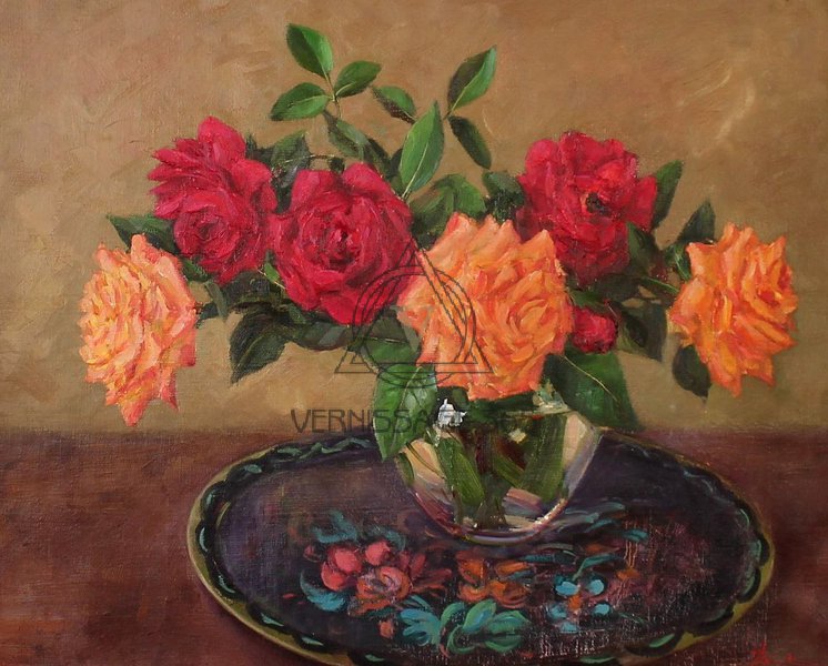 Розы на подносе