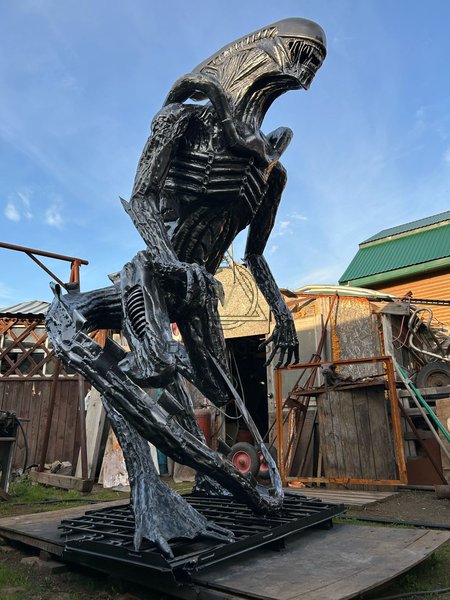 "Чужой"