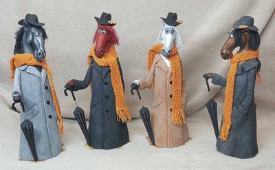 Символ 2026 года. "Конь в пальто"