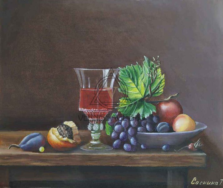 Натюрморт с персиком и виноградом.