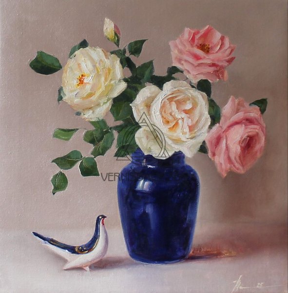 Розы с птичкой